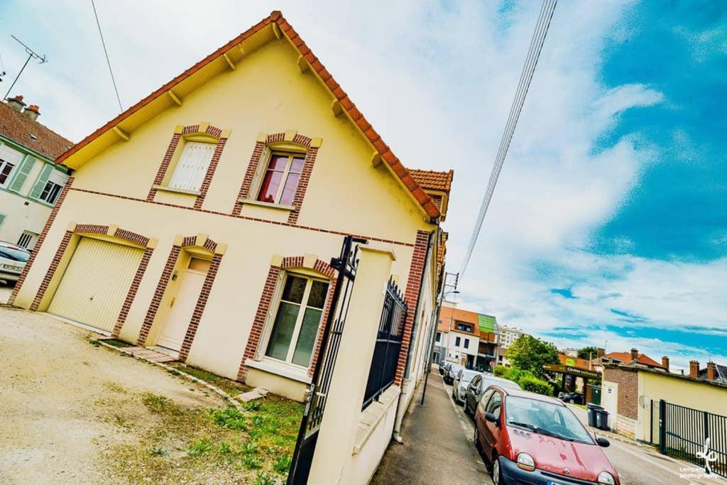 Duplex Centre Ville 6 Personnes ทรัวส์ ภายนอก รูปภาพ